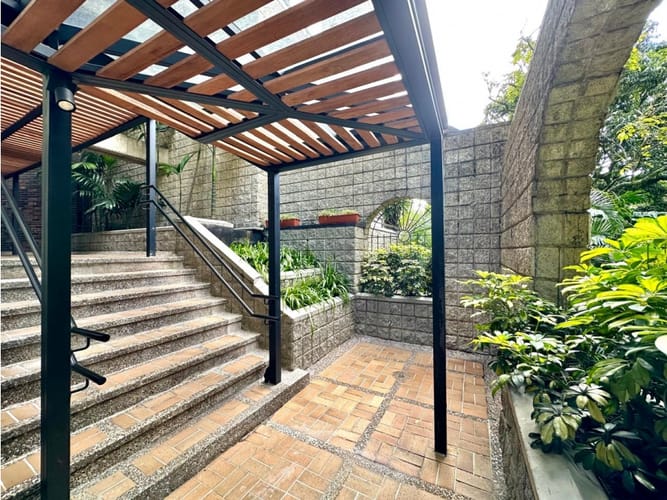 Apartamento de 2 alcobas en venta en La Florida, Medellín, 208 m² · foto 19 de 24