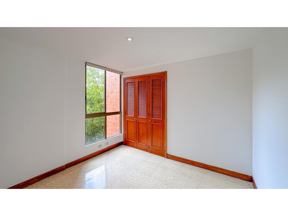 Apartamento en venta en El Poblado, Medellín · foto 6 de 24