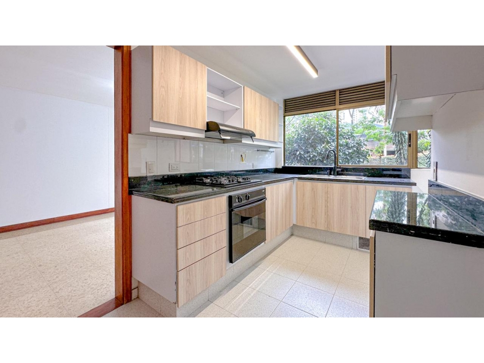 Apartamento en venta en El Poblado, Medellín · foto 13 de 24