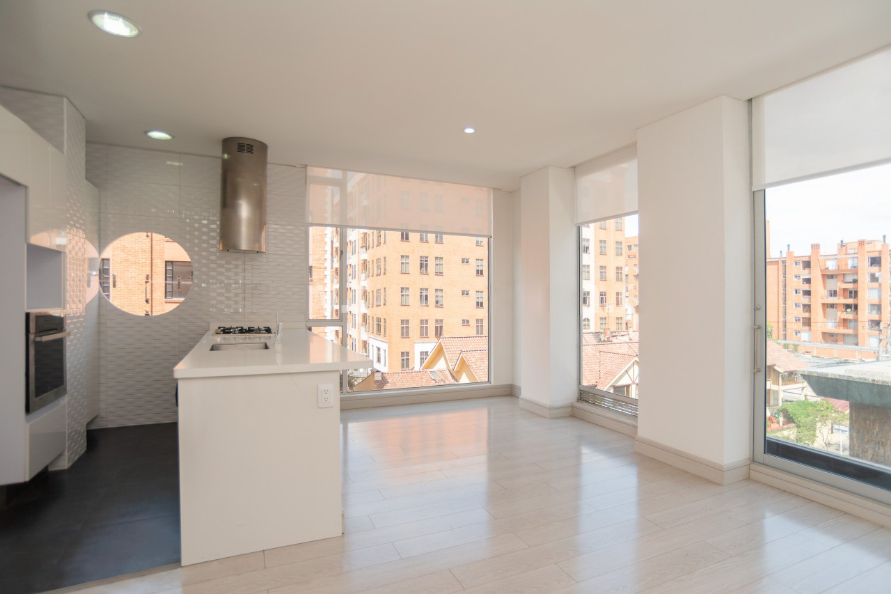 Apartamento en arriendo en Chico Norte, Bogotá · foto 2 de 8