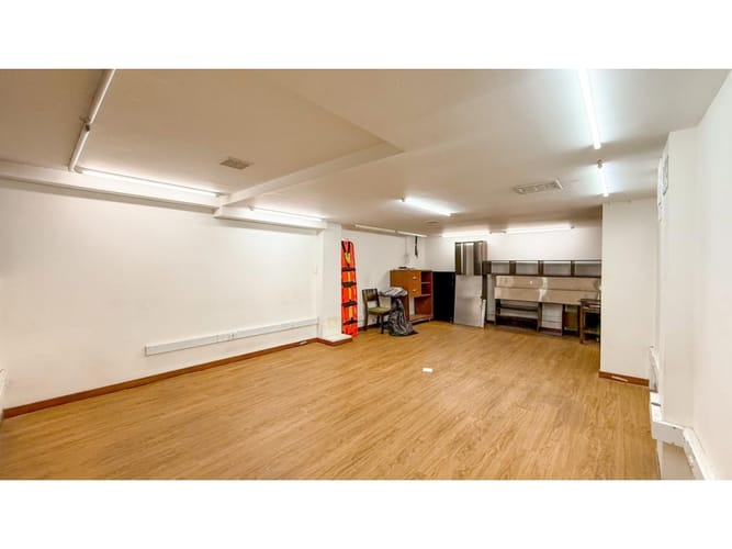 Edificio en venta en El Poblado, Medellín, 1134 m² · foto 15 de 24