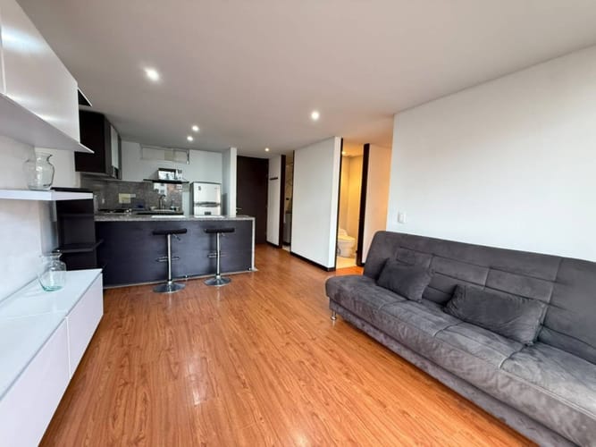 Apartamento de 1 alcoba en arriendo en Santa Barbara Central, Bogotá, 64 m² · foto 4 de 23