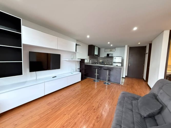 Apartamento de 1 alcoba en arriendo en Santa Barbara Central, Bogotá, 64 m² · foto 5 de 23