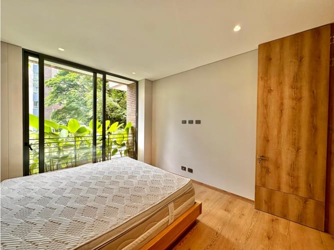 Apartaestudio en venta en Lalinde, Medellín, 90 m² · foto 13 de 24