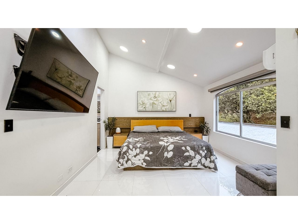 Casa en arriendo en El Poblado, Medellín · foto 7 de 24