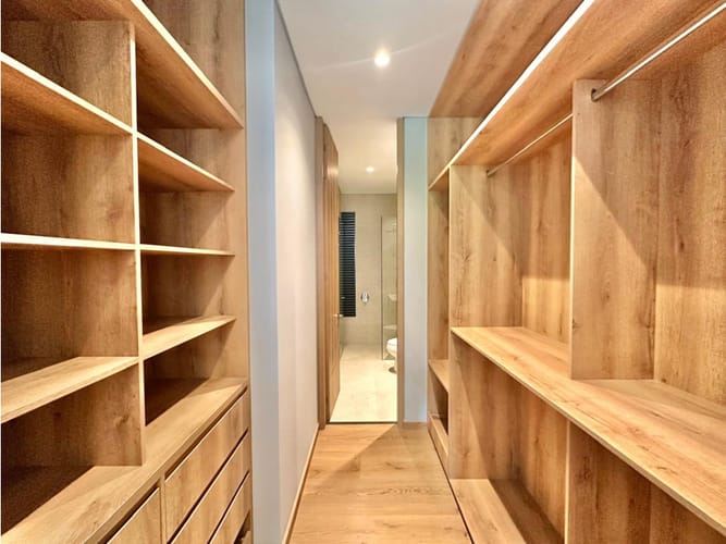 Apartaestudio en venta en Lalinde, Medellín, 90 m² · foto 17 de 24