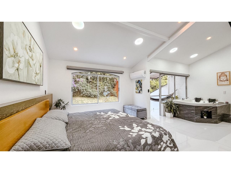 Casa en arriendo en El Poblado, Medellín · foto 9 de 24