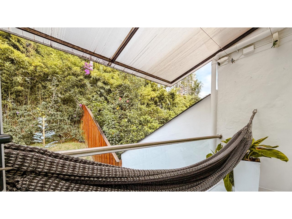 Casa en arriendo en El Poblado, Medellín · foto 10 de 24