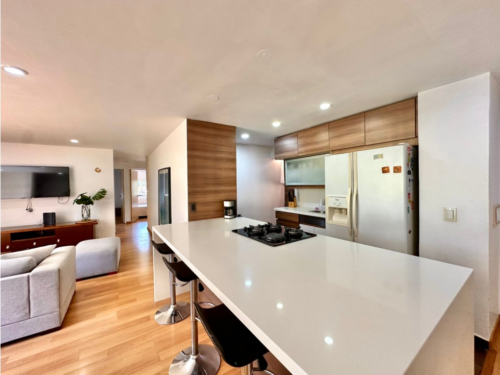 Apartamento en arriendo en El Poblado, Medellín · foto 6 de 24