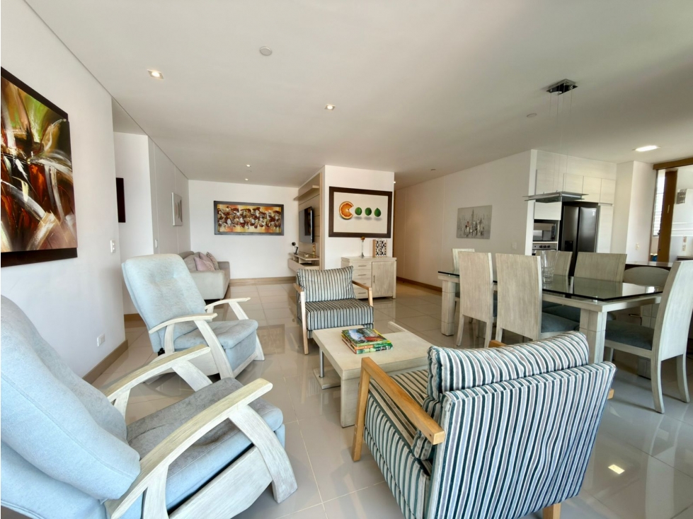 Apartamento en arriendo en El Poblado, Medellín · foto 2 de 24