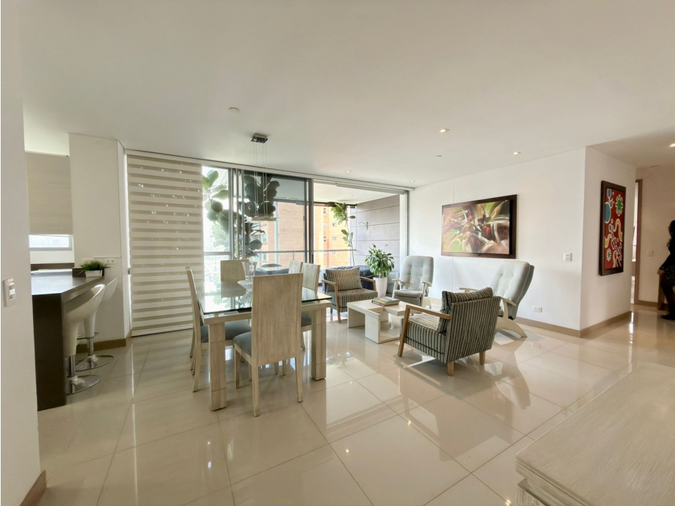Apartamento en arriendo en El Poblado, Medellín · foto 3 de 24