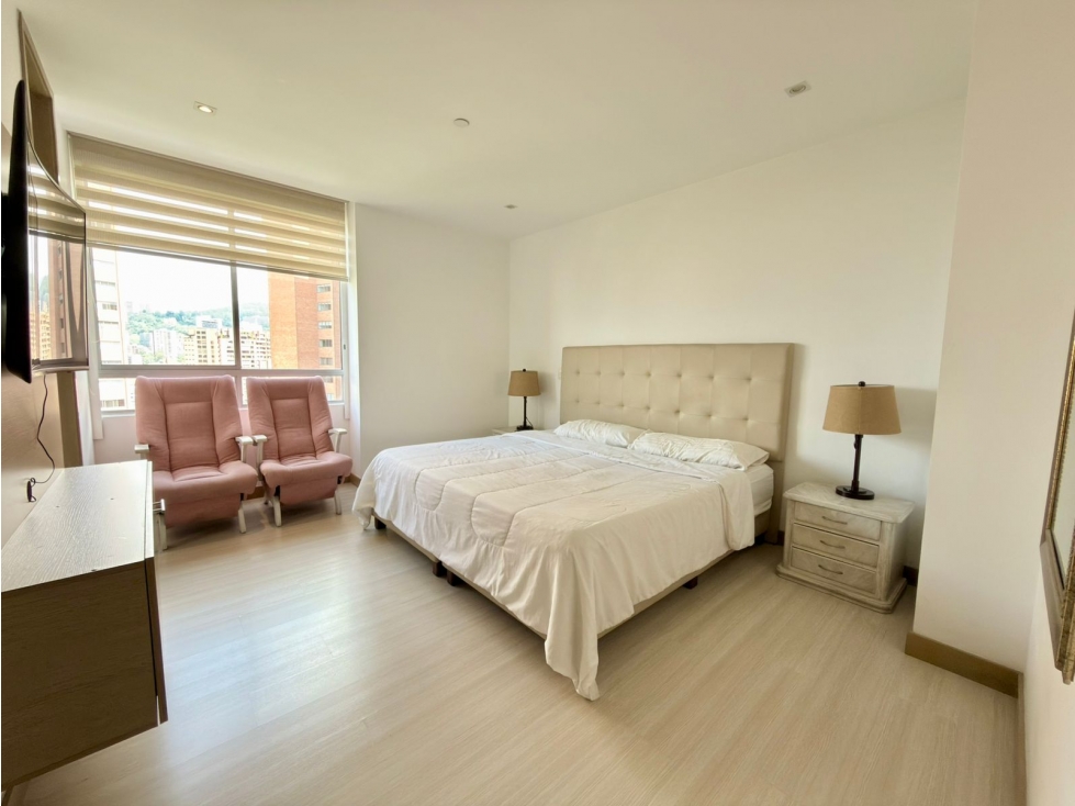 Apartamento en arriendo en El Poblado, Medellín · foto 8 de 24