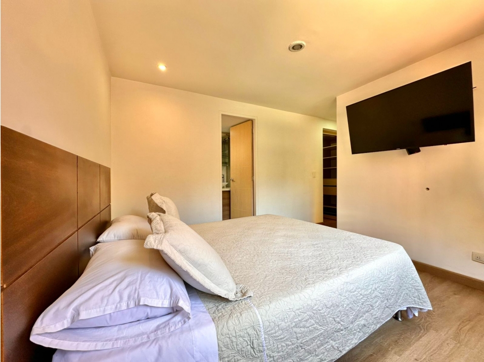 Apartamento en arriendo en El Poblado, Medellín · foto 16 de 24