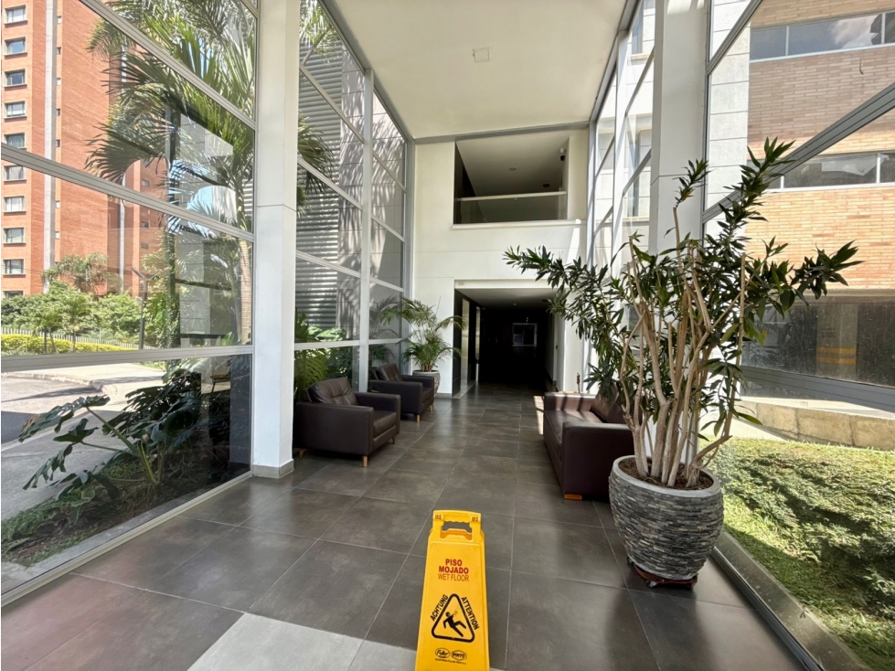 Apartamento en arriendo en El Poblado, Medellín · foto 16 de 24