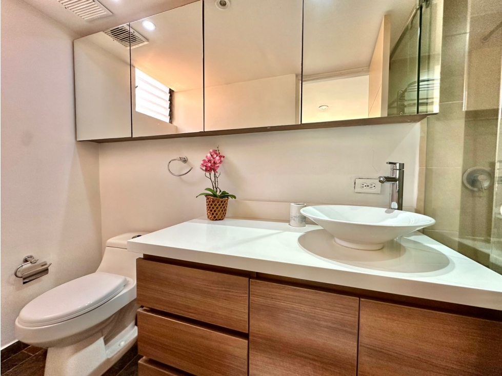 Apartamento en arriendo en El Poblado, Medellín · foto 21 de 24