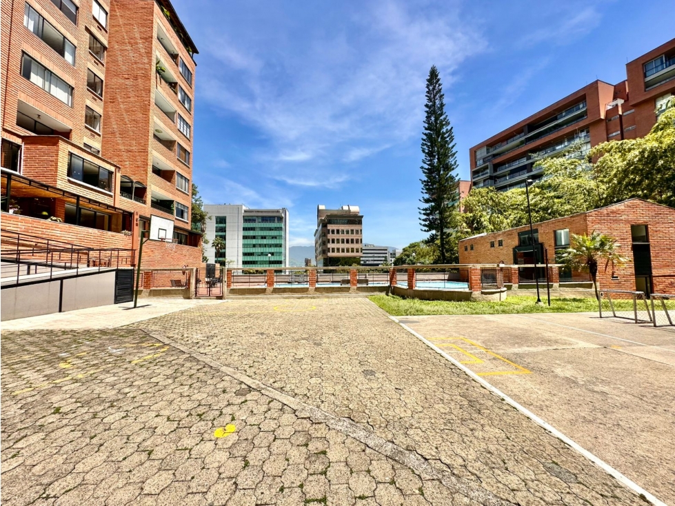 Apartamento en arriendo en El Poblado, Medellín · foto 22 de 24