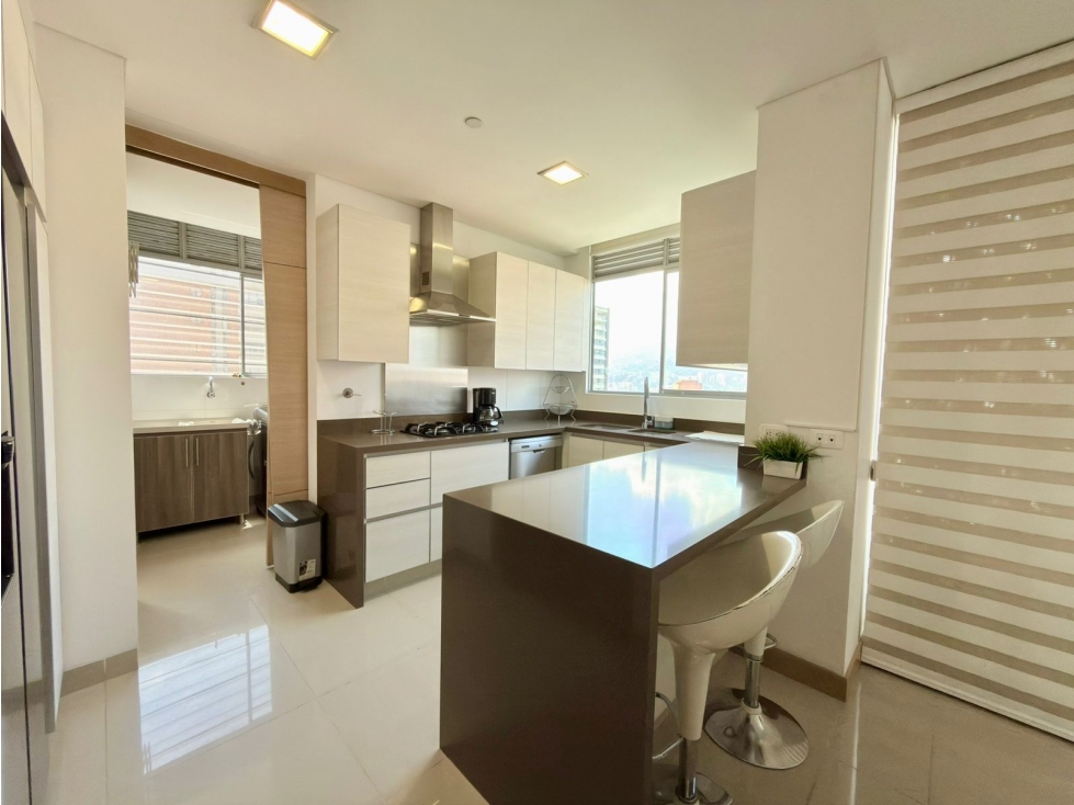 Apartamento en arriendo en El Poblado, Medellín · foto 19 de 24