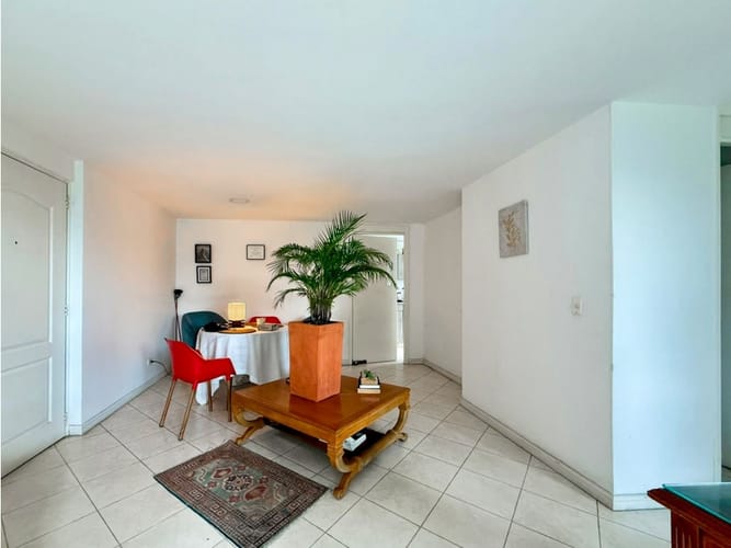Apartamento en venta en El Poblado, Medellín · foto 2 de 17