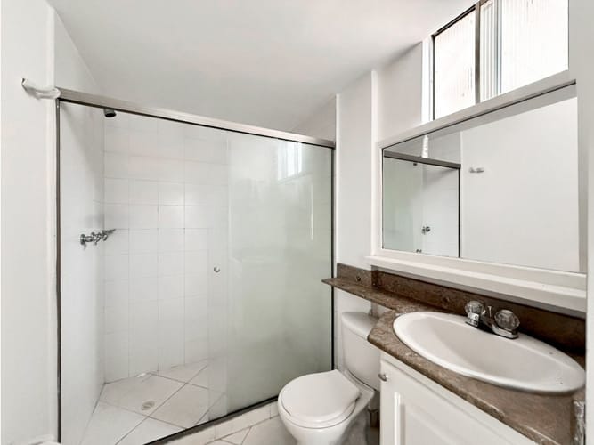 Apartamento en venta en El Poblado, Medellín · foto 4 de 17