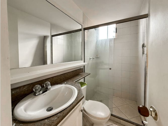 Apartamento en venta en El Poblado, Medellín · foto 7 de 17