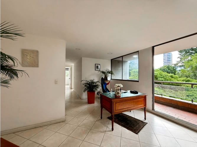 Apartamento en venta en El Poblado, Medellín · foto 8 de 17
