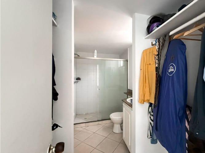 Apartamento en venta en El Poblado, Medellín · foto 12 de 17