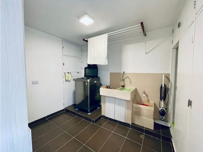 Apartamento de 3 alcobas en arriendo en El Poblado, Medellín, 158 m² · foto 6 de 24