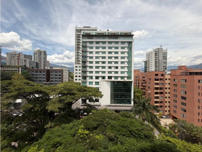 Oficina en arriendo en La Aguacatala, Medellín, 97 m² · foto 12 de 16