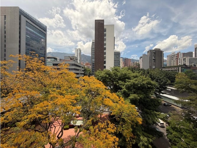 Oficina en arriendo en La Aguacatala, Medellín, 97 m² · foto 16 de 16