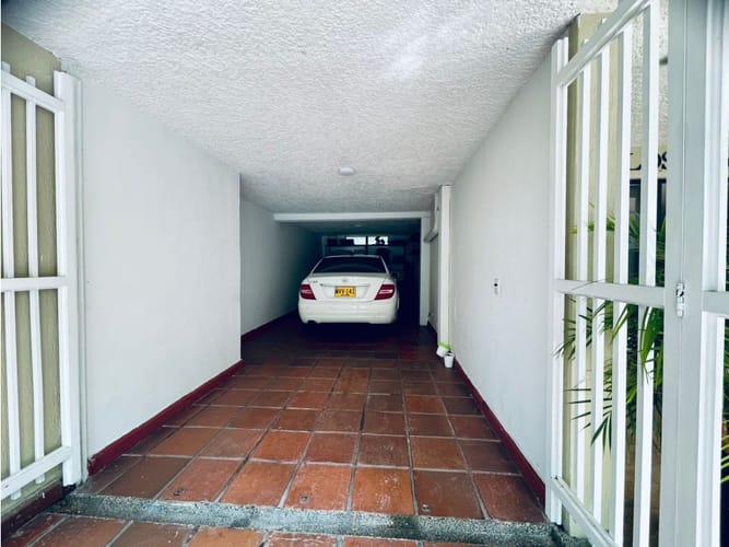 Apartamento de 3 alcobas en arriendo en El Poblado, Medellín, 158 m² · foto 24 de 24