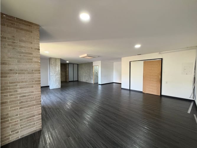 Oficina en arriendo en Lalinde, Medellín, 108 m² · foto 10 de 18