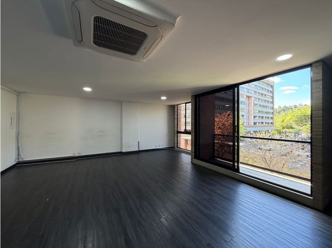 Oficina en arriendo en Lalinde, Medellín, 108 m² · foto 13 de 18
