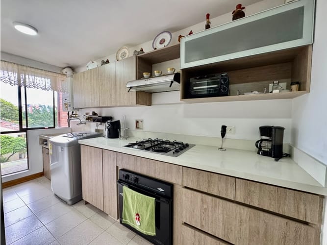 Apartamento de 3 alcobas en arriendo en Alejandría, Medellín, 96 m² · foto 3 de 11