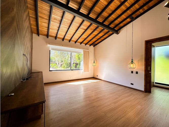 Casa de 4 alcobas en venta en Llano Grande, Rionegro, 267 m² · foto 9 de 24