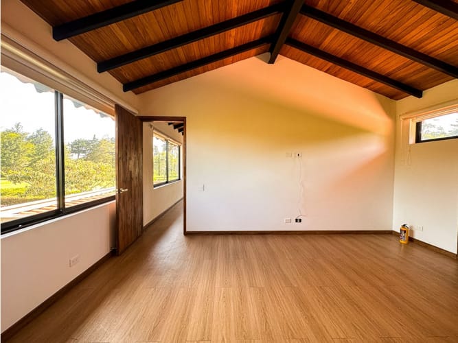 Casa de 4 alcobas en venta en Llano Grande, Rionegro, 267 m² · foto 11 de 24