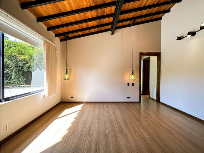 Casa de 4 alcobas en venta en Llano Grande, Rionegro, 267 m² · foto 13 de 24