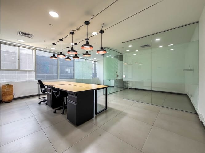 Oficina en arriendo en El Poblado, Medellín, 60 m² · foto 7 de 11