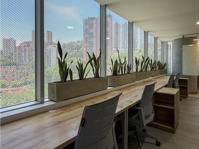 Oficina en arriendo en El Poblado, Medellín, 60 m² · foto 6 de 9