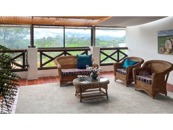Casa de 7 alcobas en venta en El Carmen De Viboral, El Carmen de Viboral, 500 m² · foto 13 de 22