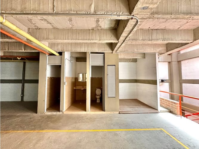 Edificio en venta en Camino Verde, Envigado, 760 m² · foto 8 de 24