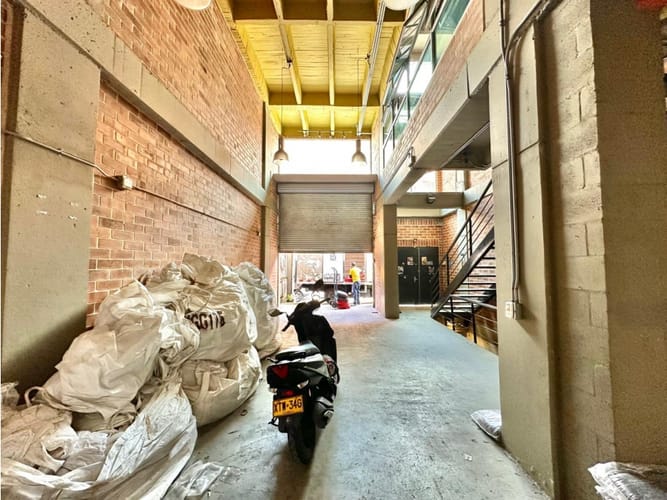 Edificio en venta en Camino Verde, Envigado, 760 m² · foto 16 de 24