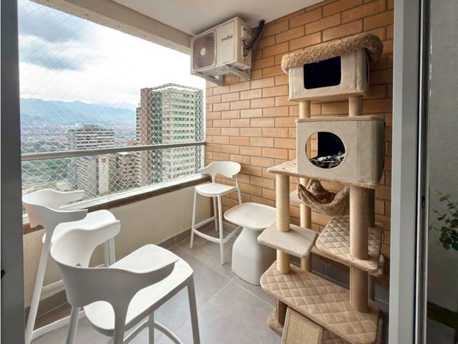 Apartamento de 2 alcobas en venta en El Poblado, Medellín, 87 m² · foto 5 de 24