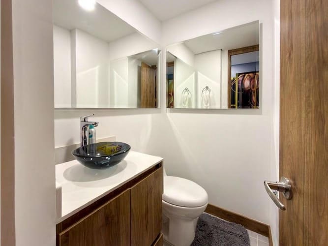 Apartamento de 2 alcobas en venta en El Poblado, Medellín, 87 m² · foto 8 de 24