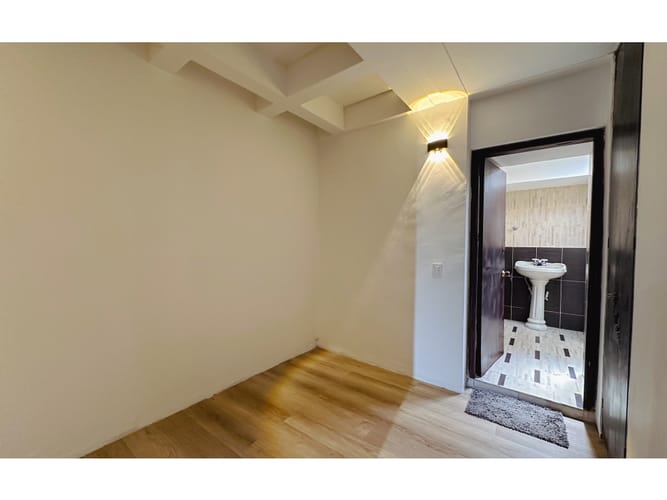 Apartamento en venta en El Poblado, Medellín · foto 7 de 24