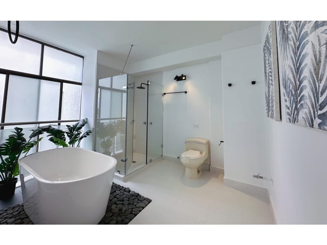 Apartamento en venta en El Poblado, Medellín · foto 8 de 24