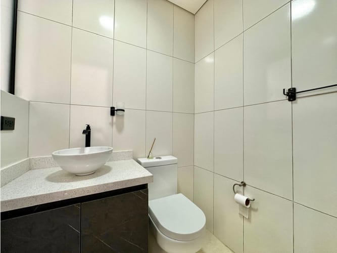 Casa de 3 alcobas en venta en El Tambo, La Ceja, 157 m² · foto 10 de 24