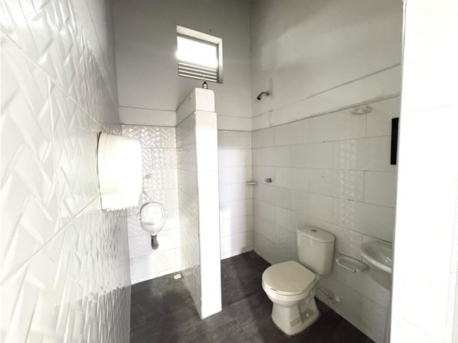 Bodega en arriendo en San Bernardo, Medellín, 190 m² · foto 8 de 15