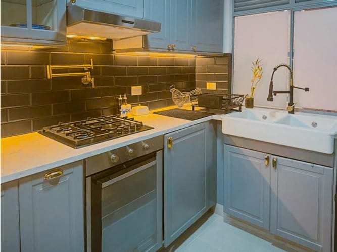 Apartamento de 3 alcobas en arriendo en Camino Verde, Medellín, 140 m² · foto 6 de 14