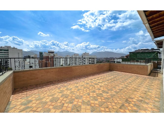 Apartamento en venta en El Poblado, Medellín · foto 22 de 24