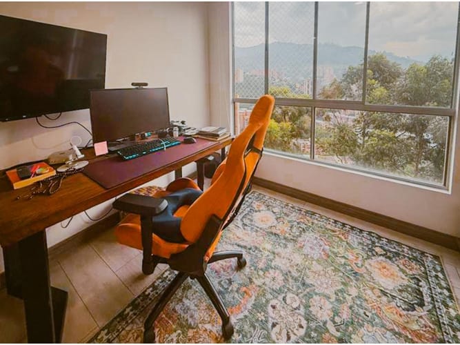Apartamento de 3 alcobas en arriendo en Camino Verde, Medellín, 140 m² · foto 12 de 14